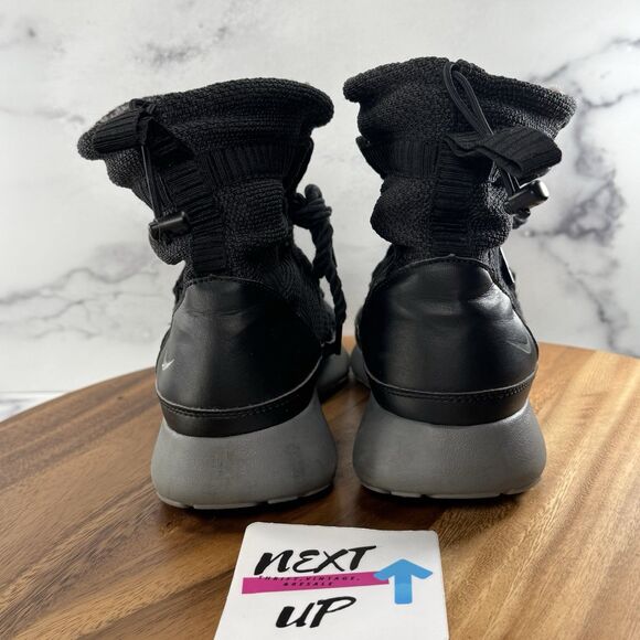 Womens size 7.5-Nike Roshe One Hi Sneaker Boots 807424-001 Faux Fur Black Gray - Picture 4 of 9